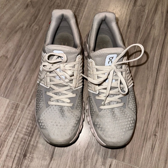 On Running Light Gray Athletic Shoes - Picture 6 of 10